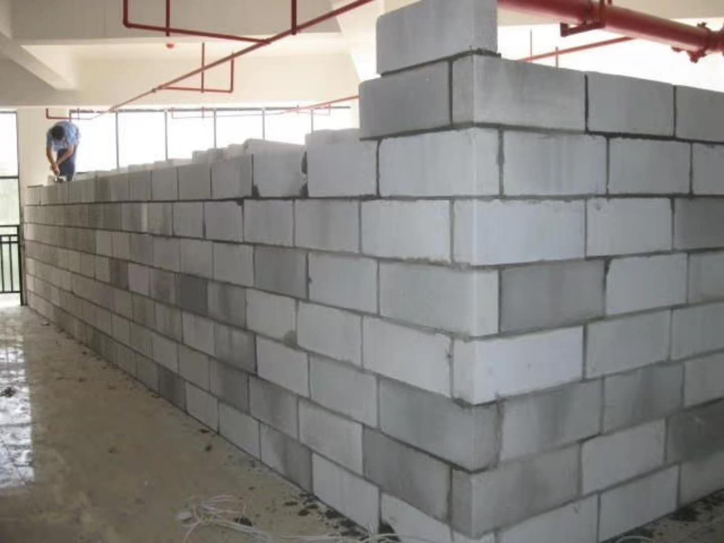 成都蒸压加气混凝土砌块承重墙静力和抗震性能的研究